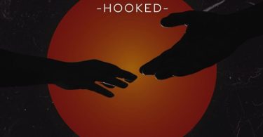 Kinetic – Hooked ft DJ Fortee, Oliver Tee & Nani Experience